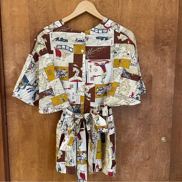 RARE VINTAGE 1970s Japanese Ukiyo Patchwork Graphic Surplice Flutter Sleeve Top